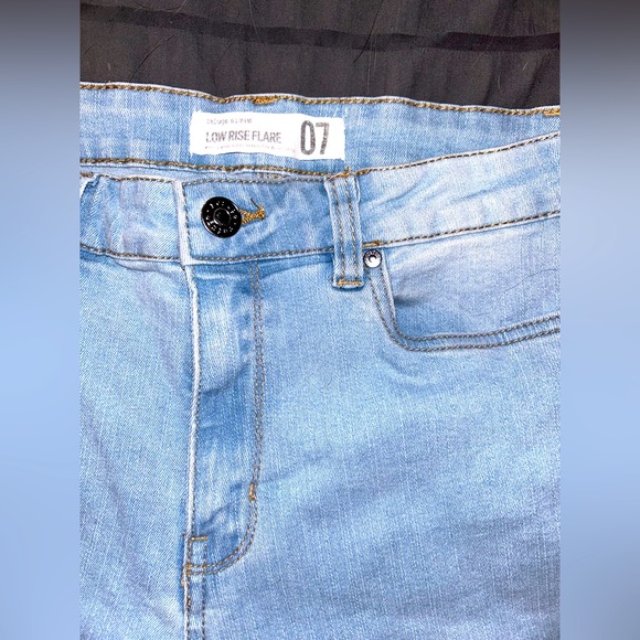 Jeans - Picture 2 of 3